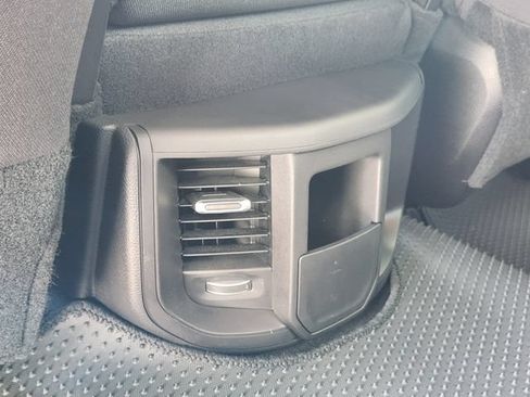 Certified 2025 RAM 2500 Big Horn AWD/4WD image 38
