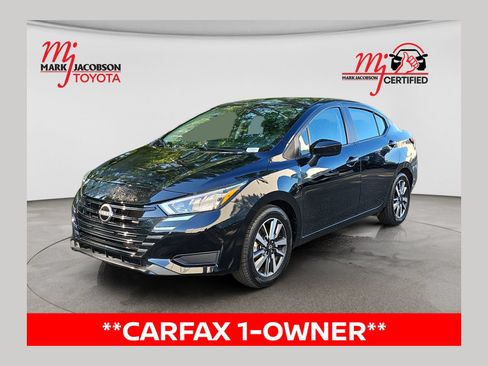 Used 2025 Nissan Versa SV FWD image 1