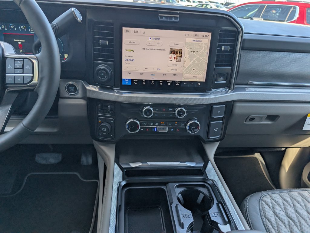 New 2027 Ford F250 Platinum w/ Platinum Plus Package AWD/4WD image 14