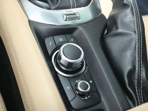Used 2024 MAZDA MX-5 Miata Grand Touring image 25