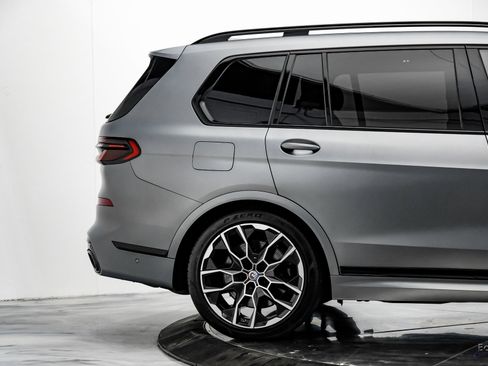 Used 2023 BMW X7 M60i w/ Executive Package image 17