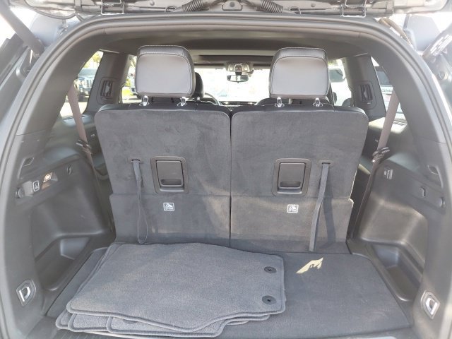 Used 2023 Jeep Grand Cherokee L Laredo RWD image 6