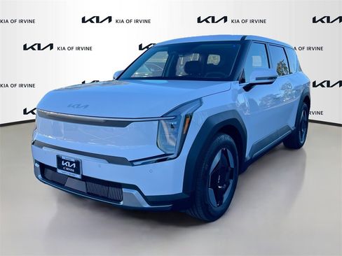 New 2026 Kia EV9 Light image 3