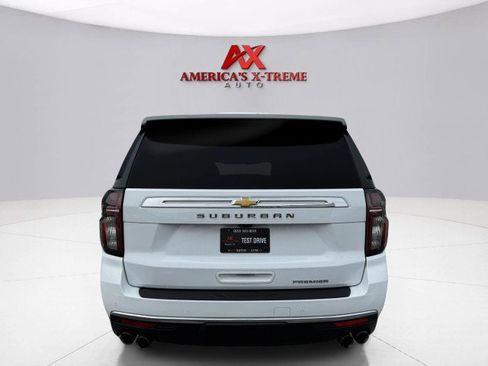 Used 2021 Chevrolet Suburban Premier w/ Premium Package image 4