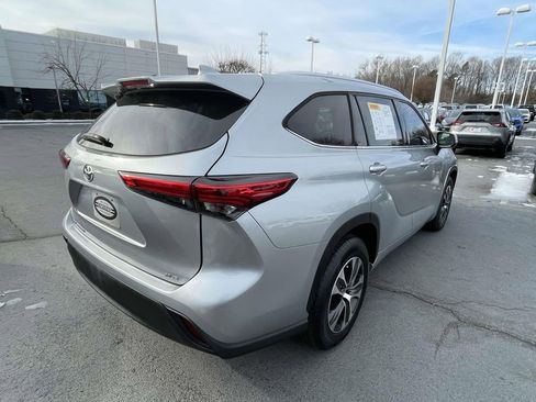 Used 2019 Toyota Highlander Plus image 10