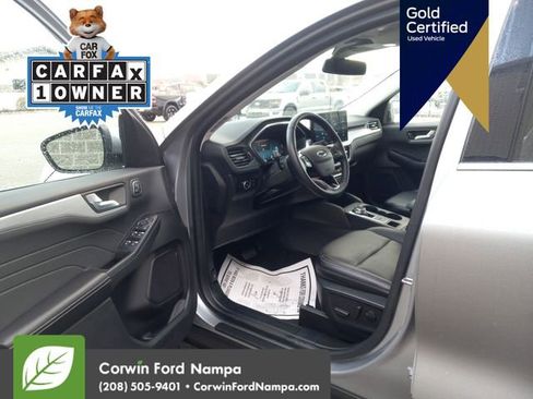 Used 2024 Ford Escape Platinum image 11