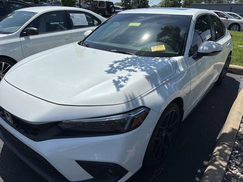 Used 2023 Honda Civic Sport Touring image 1