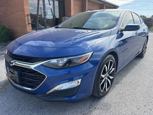 Used 2023 Chevrolet Malibu RS FWD image 2