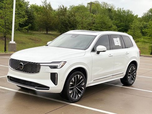 New 2026 Volvo XC90 B6 Plus w/ Protection Package Premier image 3