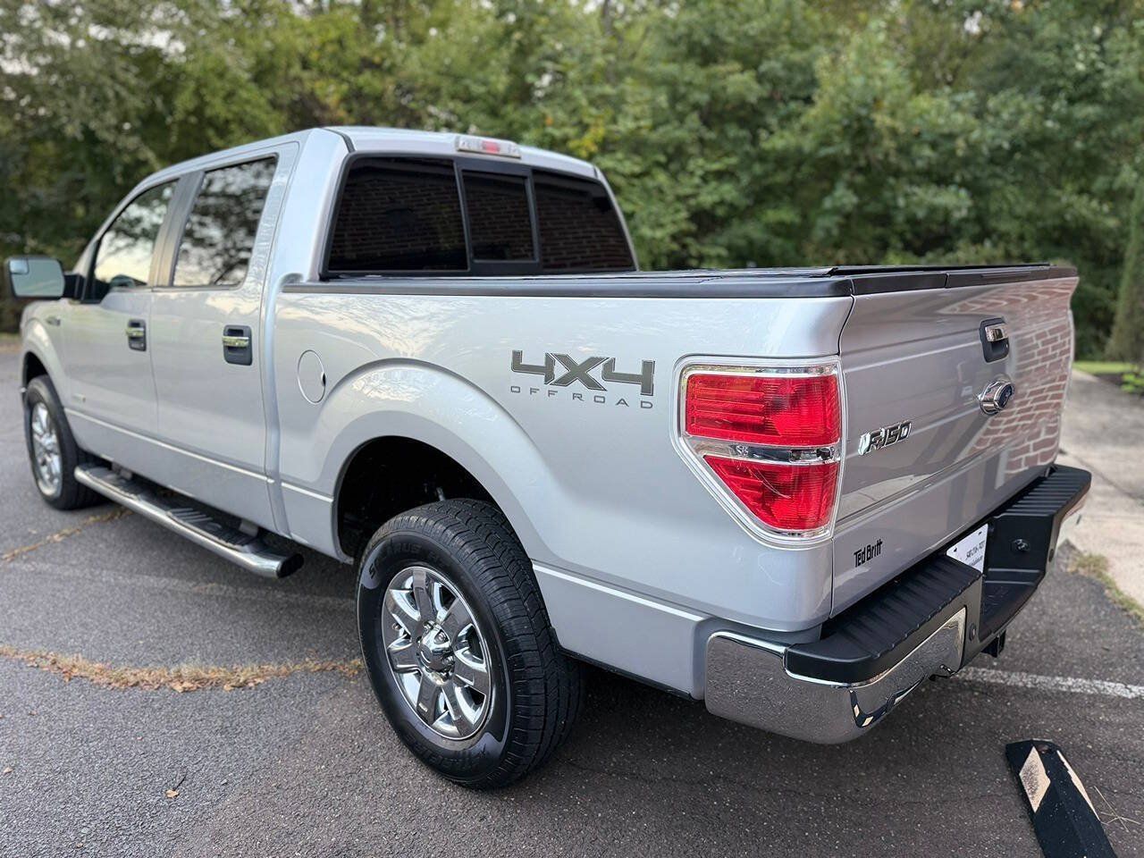 Used 2014 Ford F150 XLT w/ Equipment Group 302A Luxury AWD/4WD image 4