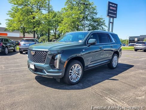 New 2026 Cadillac Escalade Luxury w/ LPO, Floor Liner Package AWD/4WD image 8