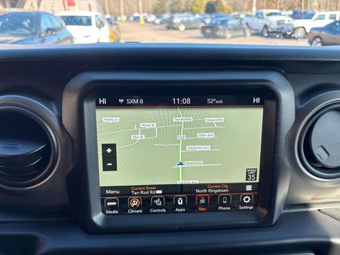 Used 2022 Jeep Wrangler Sport image 11