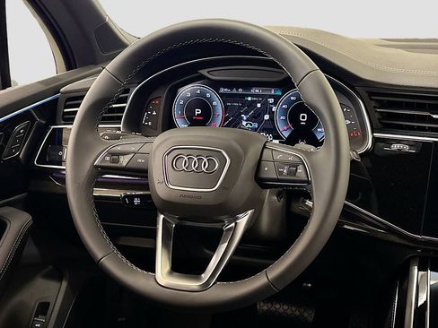 Used 2025 Audi Q7 3.0T Premium Plus AWD/4WD image 18