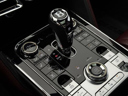 Used 2020 Bentley Flying Spur W12 image 14