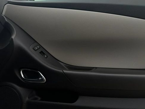 Used 2015 Chevrolet Camaro LS RWD image 17