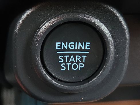 Certified 2022 Ford Maverick Lariat w/ Lariat Luxury Package image 17