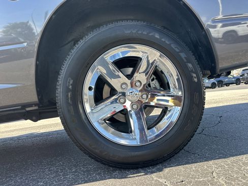 Used 2017 RAM 1500 Express RWD image 20