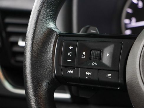 Used 2022 Nissan Rogue SV AWD/4WD image 13