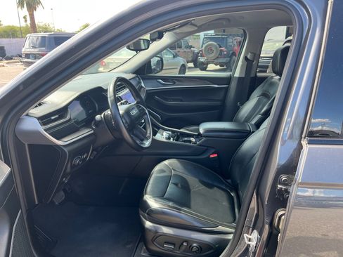Used 2021 Jeep Grand Cherokee L Limited AWD/4WD image 14