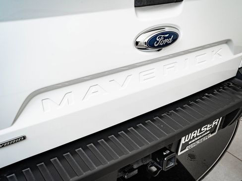 Used 2024 Ford Maverick XL image 19