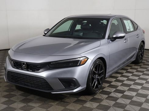 Used 2024 Honda Civic Sport Touring image 10