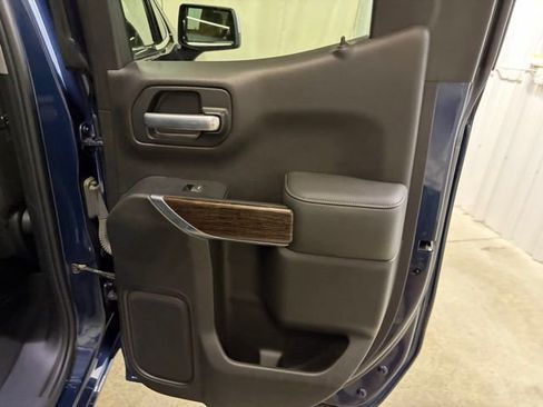 Used 2020 GMC Sierra 1500 SLE w/ SLE Value Package AWD/4WD image 15