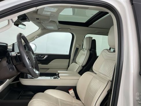 Used 2022 Lincoln Navigator L Black Label image 10