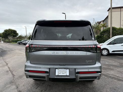 Used 2025 INFINITI QX80 Sensory image 11