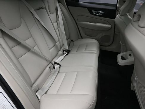 Used 2025 Volvo V60 B5 Cross Country Plus AWD/4WD image 27