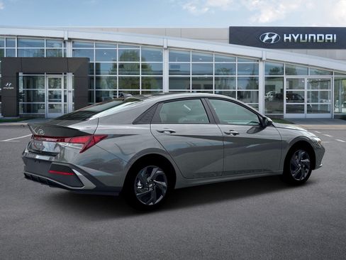 New 2026 Hyundai Elantra Sport FWD image 8