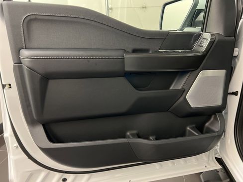 New 2025 Ford F150 Lariat w/ Equipment Group 502A High image 33