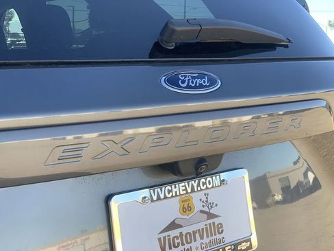 Used 2022 Ford Explorer XLT w/ Equipment Group 202A image 37