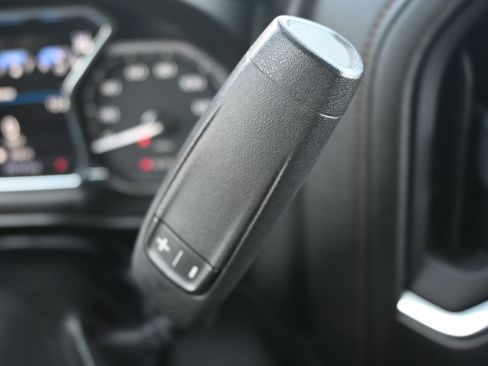 Used 2020 GMC Sierra 1500 AT4 w/ AT4 Premium Package image 10