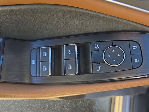 Used 2024 Nissan Rogue Platinum image 31