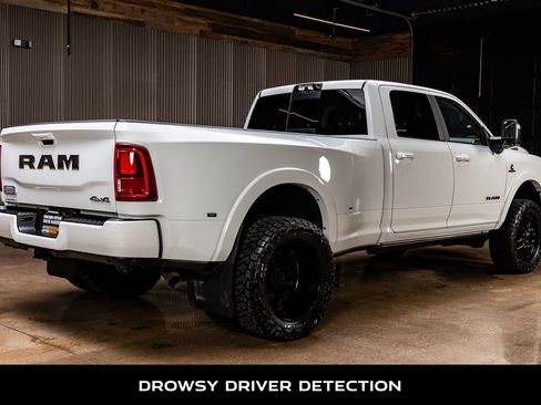 Used 2025 RAM 3500 Longhorn image 10