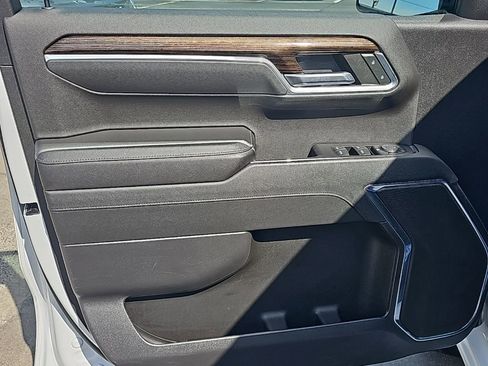 Certified 2023 GMC Sierra 1500 Elevation image 11