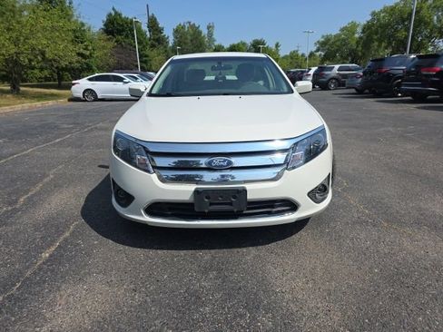 Used 2011 Ford Fusion SE FWD image 2