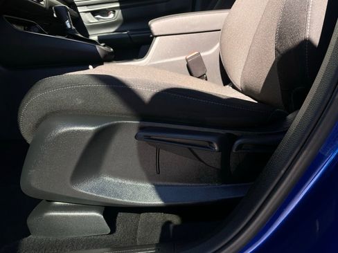 Used 2023 Honda CR-V LX image 24