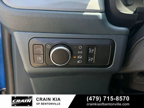 Used 2024 Ford Maverick XL FWD image 11