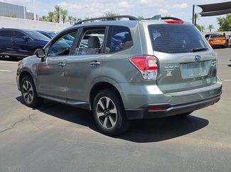 Used 2017 Subaru Forester 2.5i w/ Alloy Wheel Package AWD/4WD video 3