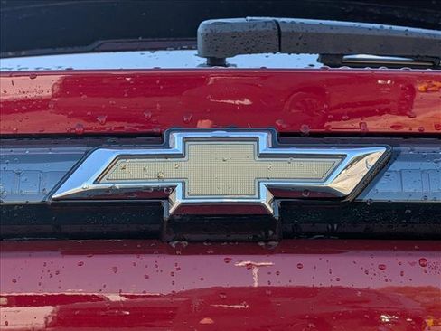 New 2026 Chevrolet Equinox EV LT image 17