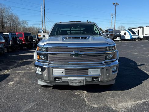 Used 2017 Chevrolet Silverado 3500 LTZ w/ Duramax Plus Package image 4