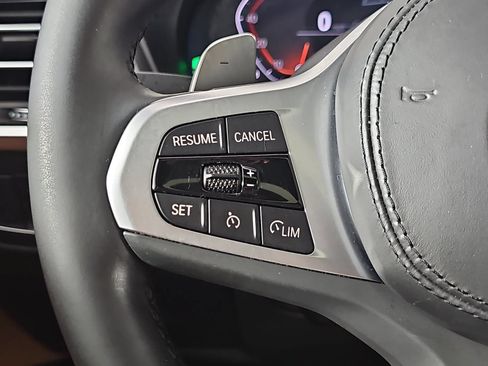 Used 2025 BMW X4 xDrive30i w/ M Sport Package AWD/4WD image 17