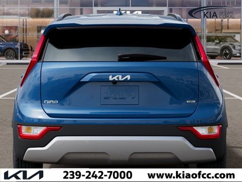 New 2026 Kia Niro EX FWD image 13