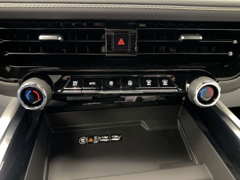 New 2026 Chevrolet Suburban Premier w/ Sun And Tow Package image 26