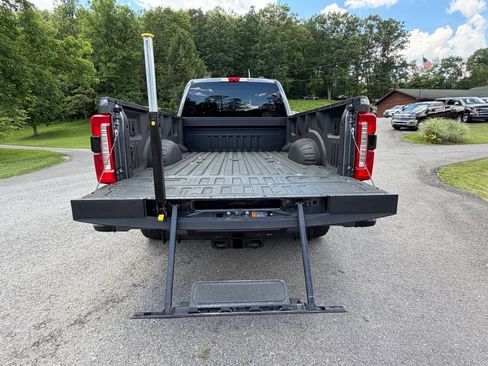 Used 2023 Ford F250 XLT w/ XLT Premium Package AWD/4WD image 6
