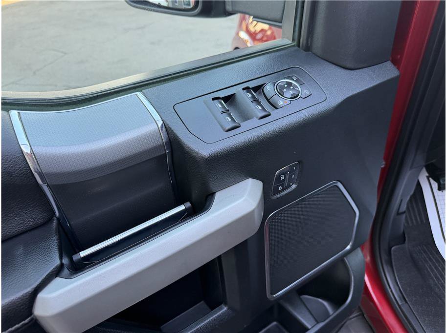 Used 2015 Ford F150 Lariat w/ Equipment Group 501A Mid AWD/4WD image 12