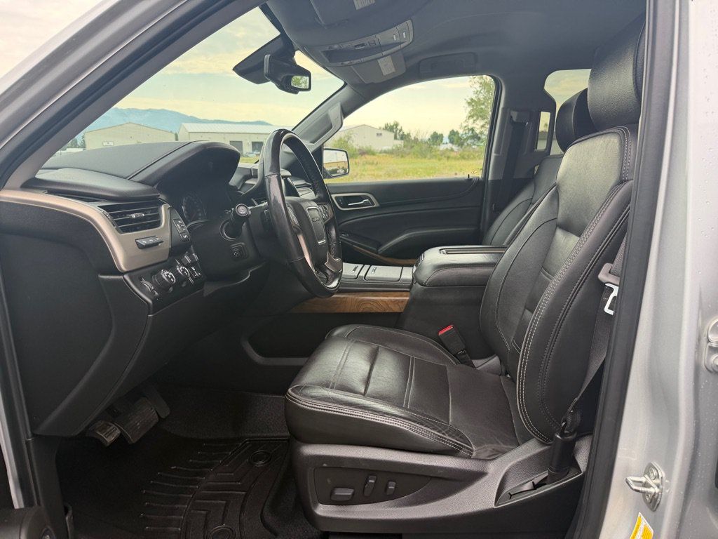 Used 2020 GMC Yukon XL Denali AWD/4WD image 12
