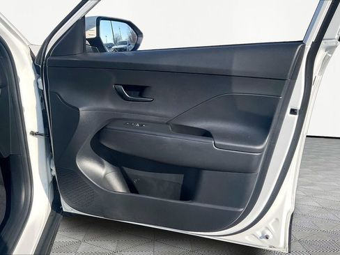Used 2024 Hyundai Kona SE FWD image 29