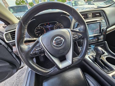 Used 2016 Nissan Maxima Platinum FWD image 16
